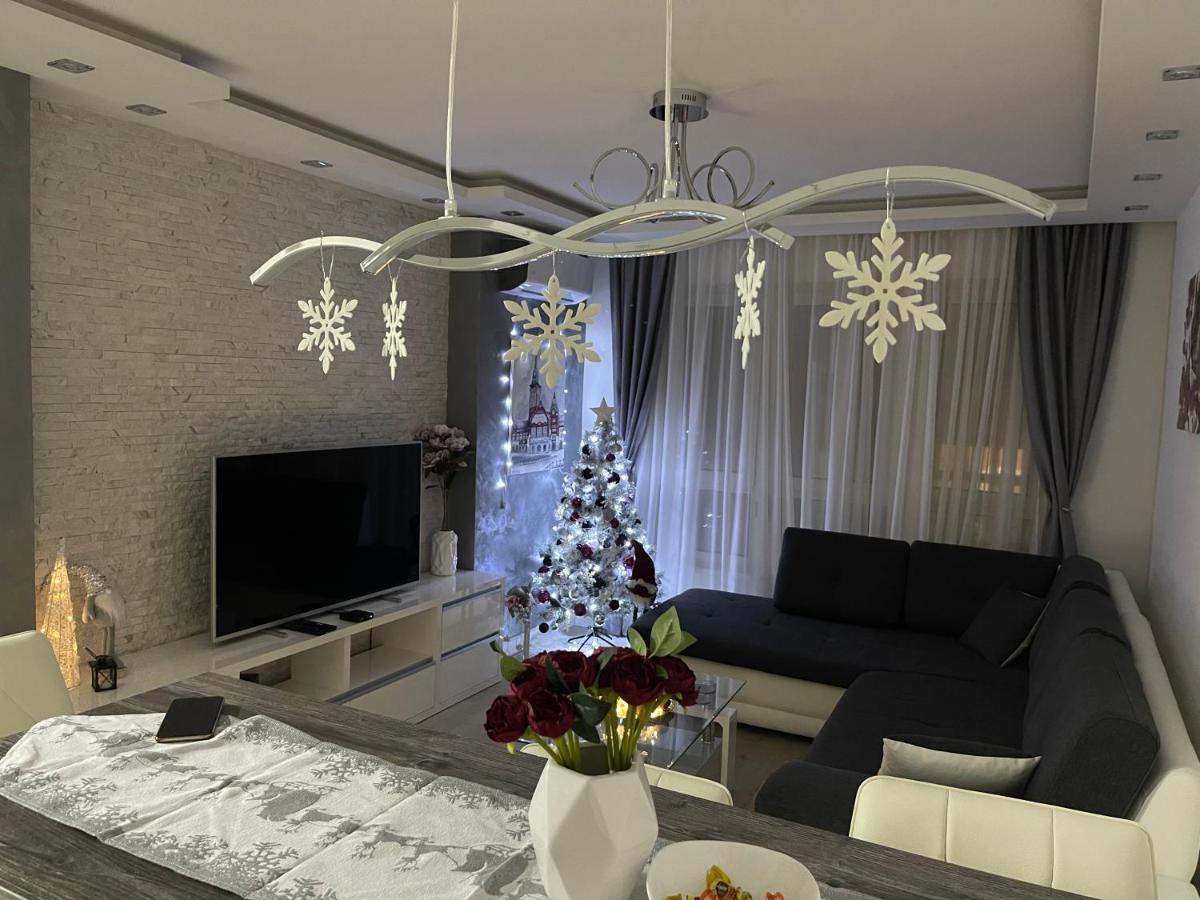 Apartman Mdb Lux Subotica Ngoại thất bức ảnh